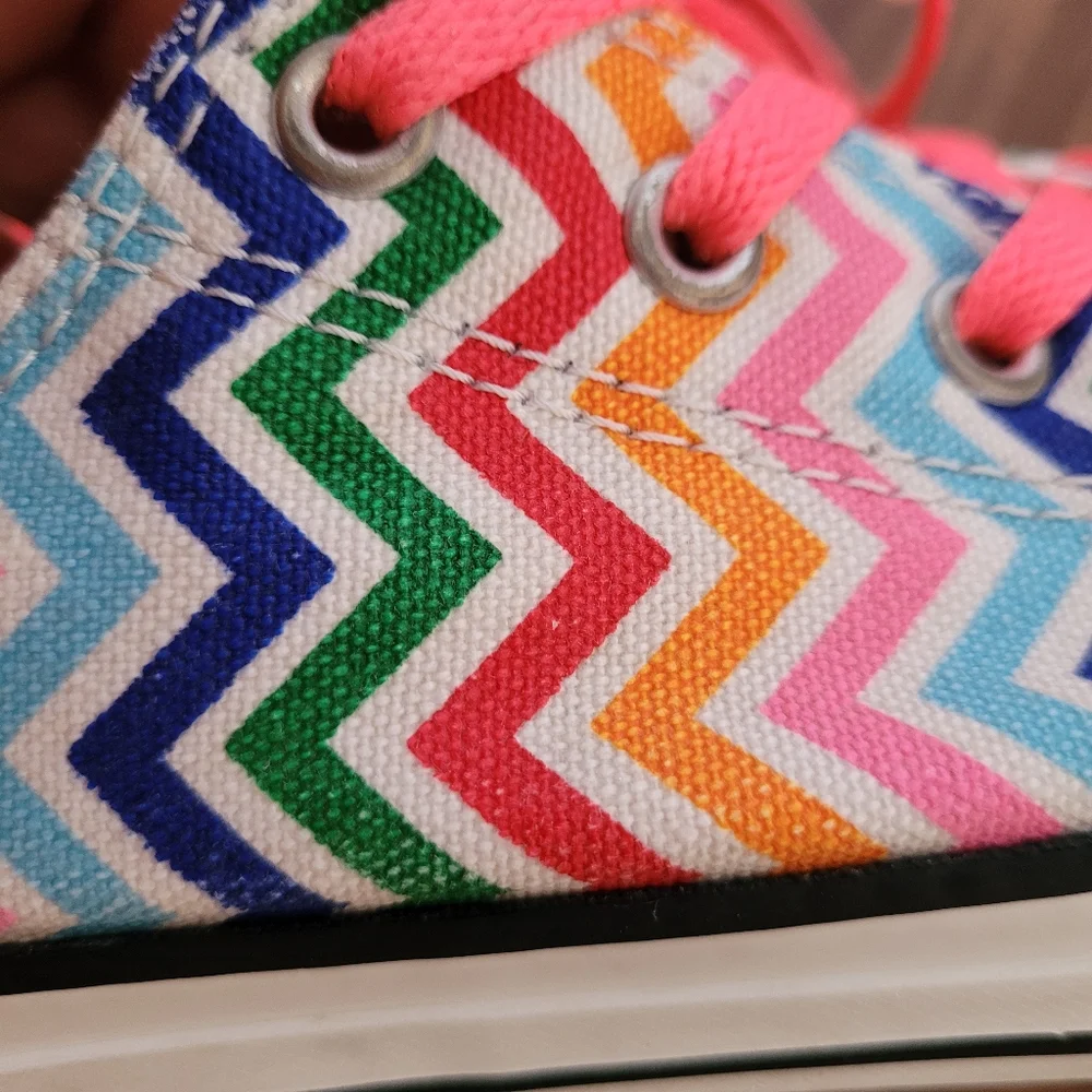 Converse Unisex Low Cut All Star Chevron Chuck Taylors
